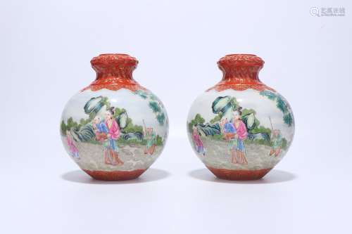 pair of chinese qing dynasty famille rose porcelain pots