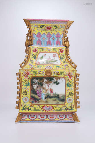 chinese qing dynasty famille rose porcelain vase