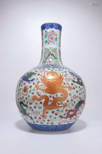 chinese famille rose porcelain globular vase,qing dynasty