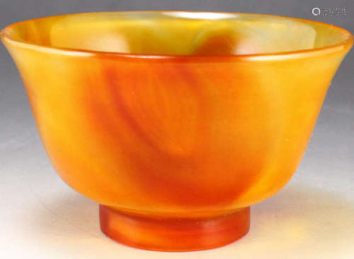 AN AGATE BOWL WITH NATURE PATTERN