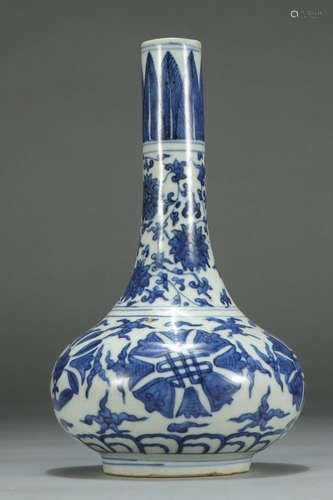 A BLUE&WHITE GLAZE VASE WITH FLOWER PATTERN