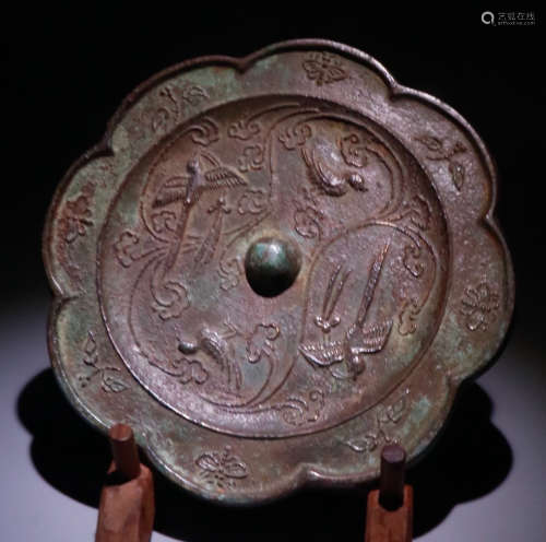 A COPPER MIRROR CARVED WITH FLOWER&BIRD PATTERN