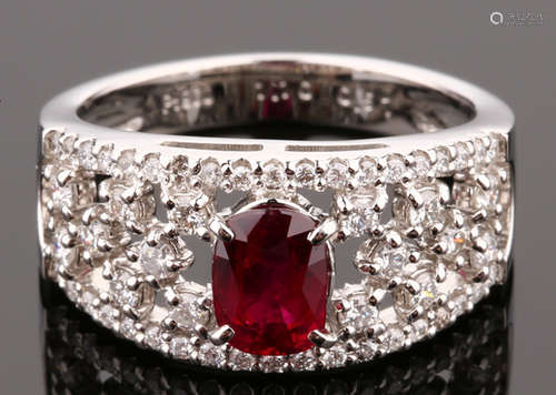 A RUBY&DIAMOND RING