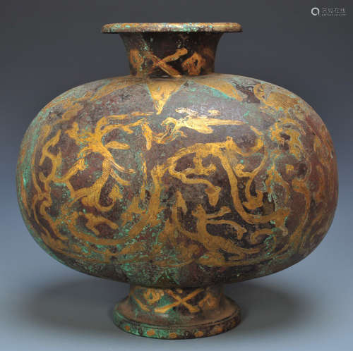 A COPPER&GOLD JAR WITH BEAST PATTERN