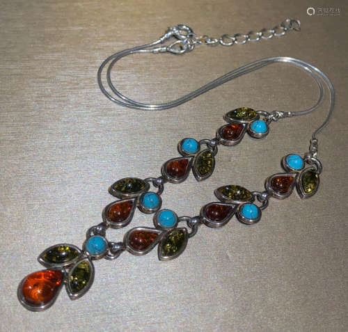 A SILVER NECKLACE EMBEDDED WITH AMBER&TURQUOISE
