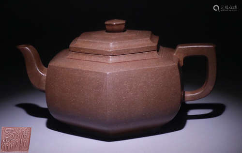 A ZISHA TEA POT WITH MARK