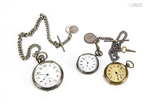 An early 20th Century silver open faced pocket watch by Waltham, 50mm, glass loose and some denting,