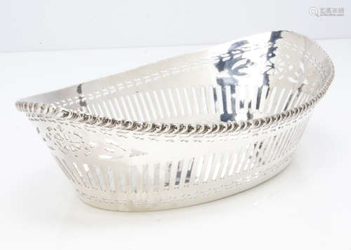 An early George V silver bread basket by HEB FEB, pierced neo-classical style oval bowl 30cm and