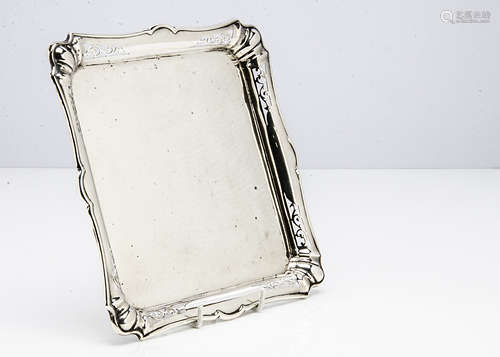 An Edwardian silver tray, squared with shaped and pierced rim, 10.7ozt, 22cm