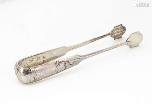 A pair of early 20th Century Russian white metal tongs, 1.48ozt, bearing Moscow mark and initials