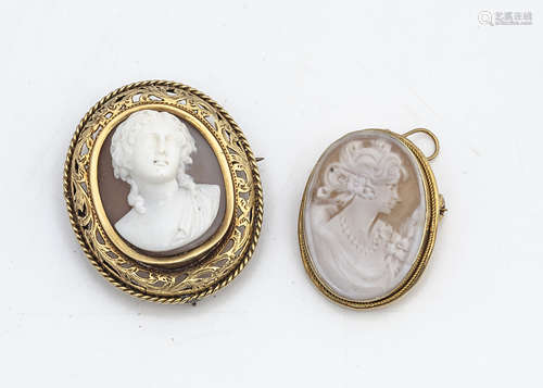 A French gold mounted shell cameo, centred with portrait of a classical woman facing, in an open