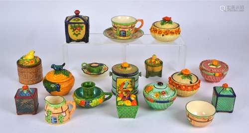 Fifteen Japanese early 20th Century Maruhonware and Marutomoware cruet pots and tableware, all