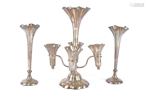 A c1900 London hallmarked silver epergne, dated 1903, with four small fluted cups and one large