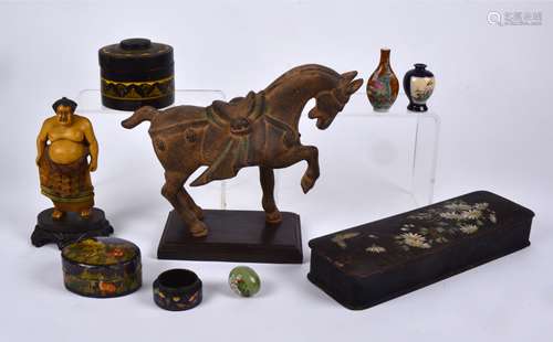 A small group of Asian art and interior objects to include a Chinese snuff bottle with decoration of