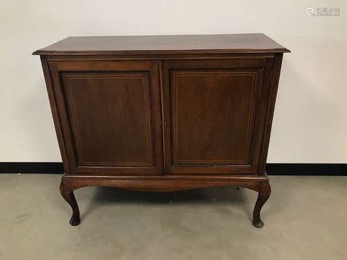 An Edwardian mahogany and inlaid cabinet, 107cm wide, 96cm high and 45cm deep, AF