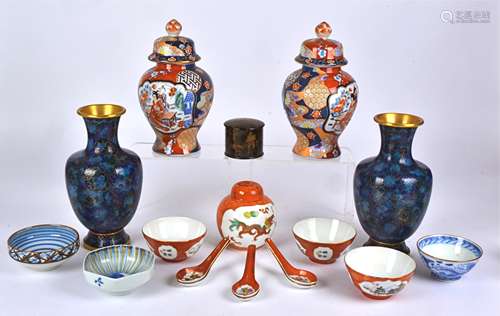 A quantity of Chinese and Japanese ceramics, to include two Japanese Imari ware covered jars with