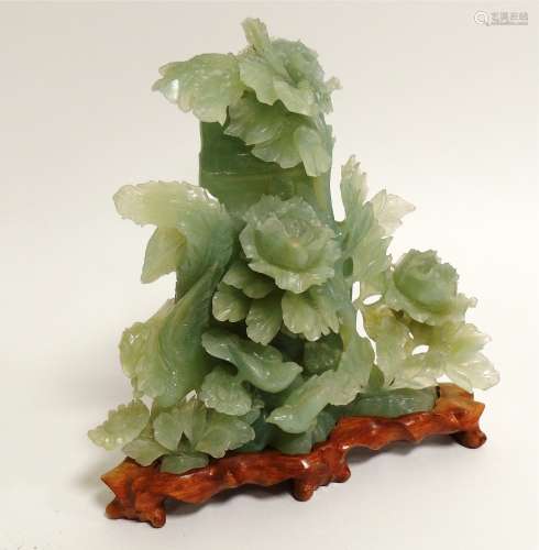 A Chinese 'New Jade' bowenite serpentine rose and exotic bird vase and cover, height 24cm
