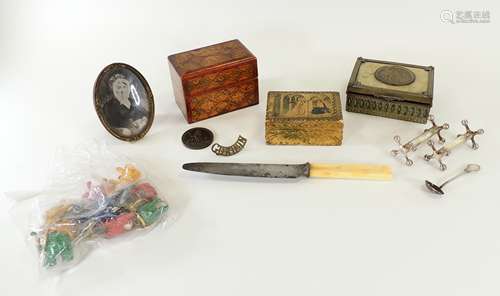 A pair of hallmarked silver knife rests, Sheffield, possibly John Biggin, together with various