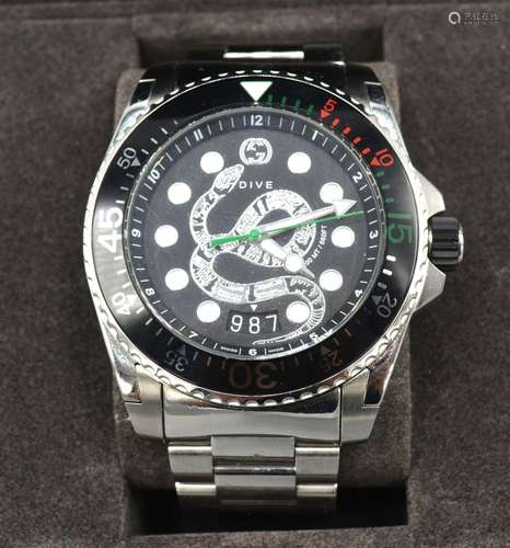 A Gucci Divers Stainless Steel Cased Gentlemen's Wrist Watch with snake dial with stainless steel