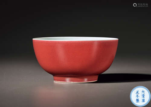 清雍正 霁红釉墩式碗