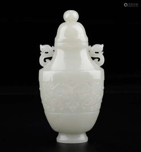 CHINESE CARVED HETIAN JADE  VASE