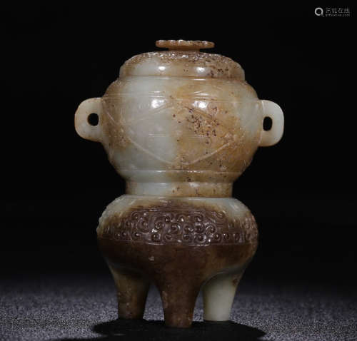 CHINESE CARVED HETIAN JADE CONTAINER