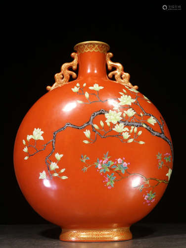 QIANLONG MARK, CHINESE GILT RED GLAZED FAMILLE ROSE VASE