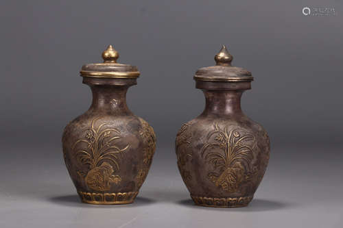 PAIR OF CHINESE GILT BRONZE VASE