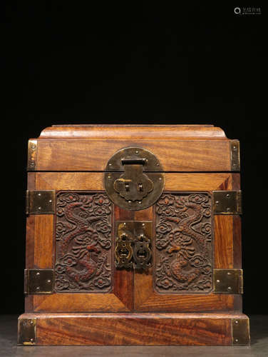 CHINESE CARVED WOOD CONTAINER