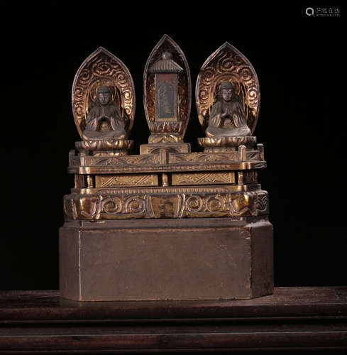 CHINESE CARVED WOOD BUDDHA