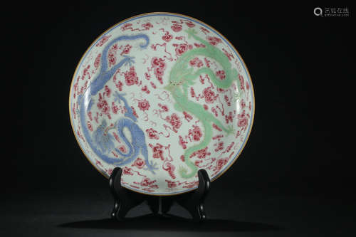 QIANLONG MARK, CHINESE FAMILLE ROSE DRAGON PLATE