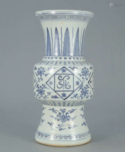 ZHENGDE MARK, CHINESE BLUE & WHITE VASE