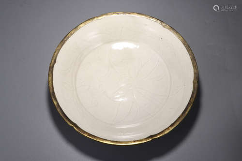 CHINESE GILT DING KILN PLATE