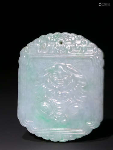 CHINESE CARVED JADE ORNAMENT