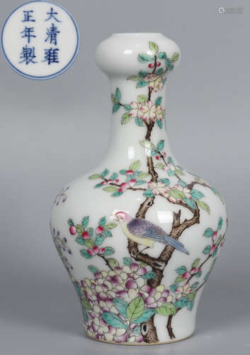 A FAMILLE ROSE GLAZE VASE WITH FLOWER&BIRD PATTERN