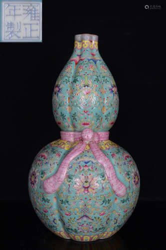 AN ENAMELED GLAZE GOURD VASE WITH FLOWER PATTERN