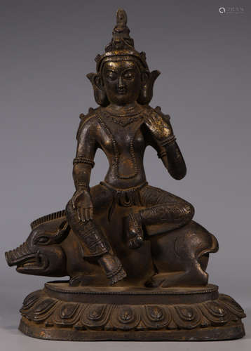 A COPPER BUDDHA STATUE