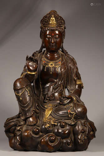 A GILT BRONZE GUANYIN BUDDHA STATUE