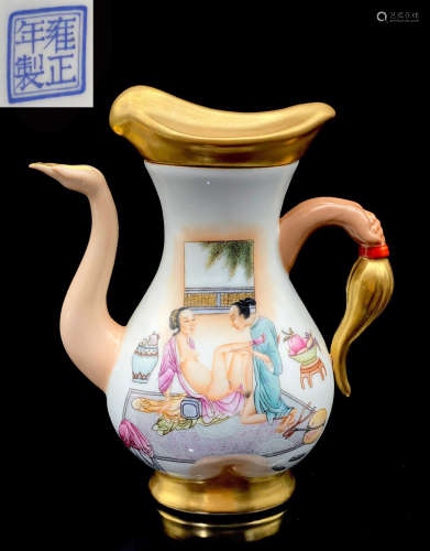 A WHITE GLAZE POT PAINTED WITH FIGURE&POETRY