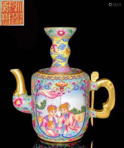 A FAMILLE ROSE GLAZE POT PAINTED WITH FIGURE&FLOWER