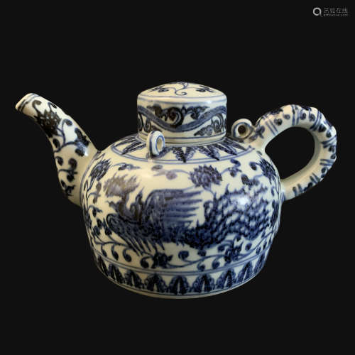 Qing Dynasty Blue and White Twine and Phoenix Pattern Pot
