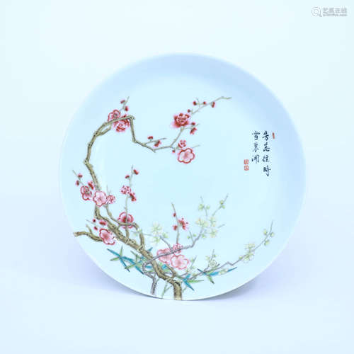 A Chinese Enamel Floral Porcelain Plate