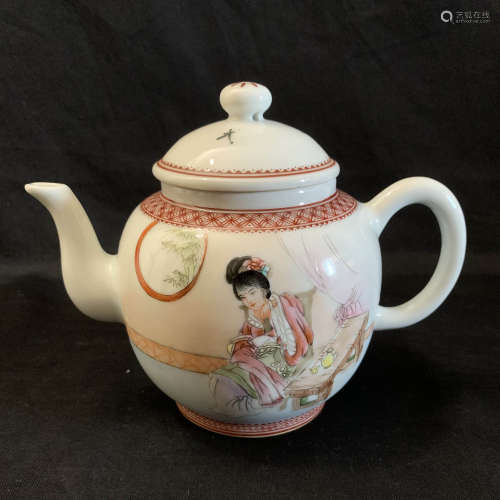 Republic Period of China, the Drunken Beautty Famille Rose Maiden Tea Pot, Eight Friends of Zhushan Wang Da Fan Mark