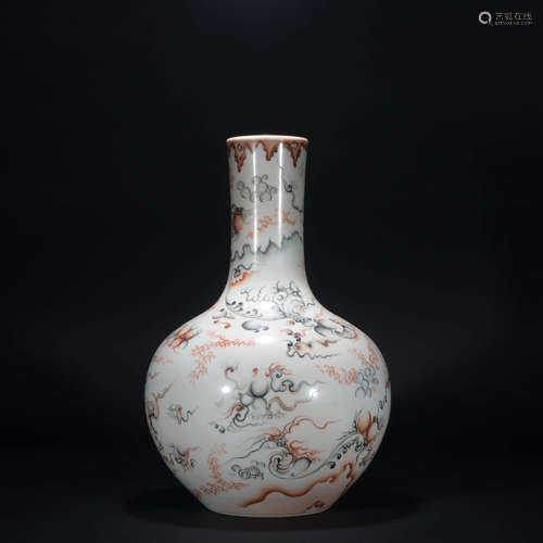 A Chinese Grisaille Porcelain Vase