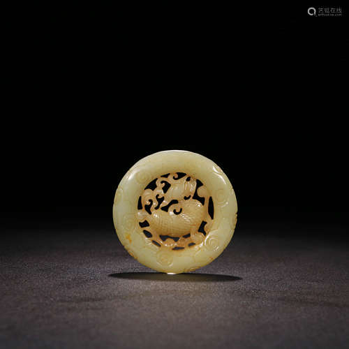 A Chinese Hetian Jade Piercing Kylin Pendant 