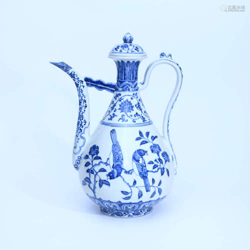 A Chinese Blue and White Flower&Bird Pattern Porcelain Ewer