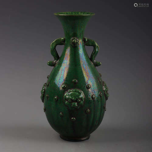 A Chinese Ding Kiln Green Glaze Porcelain Double Ears Vase