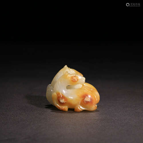 A Chinese Hetian Jade Carved Horse Pendant