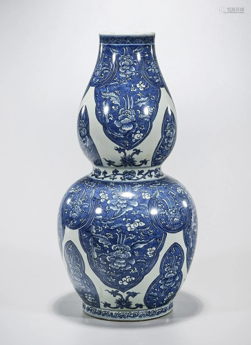 Chinese Blue and White Porcelain Double Gourd Vase