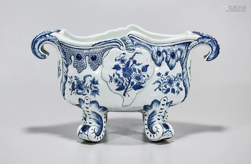 Chinese Blue and White Porcelain Footed Planter